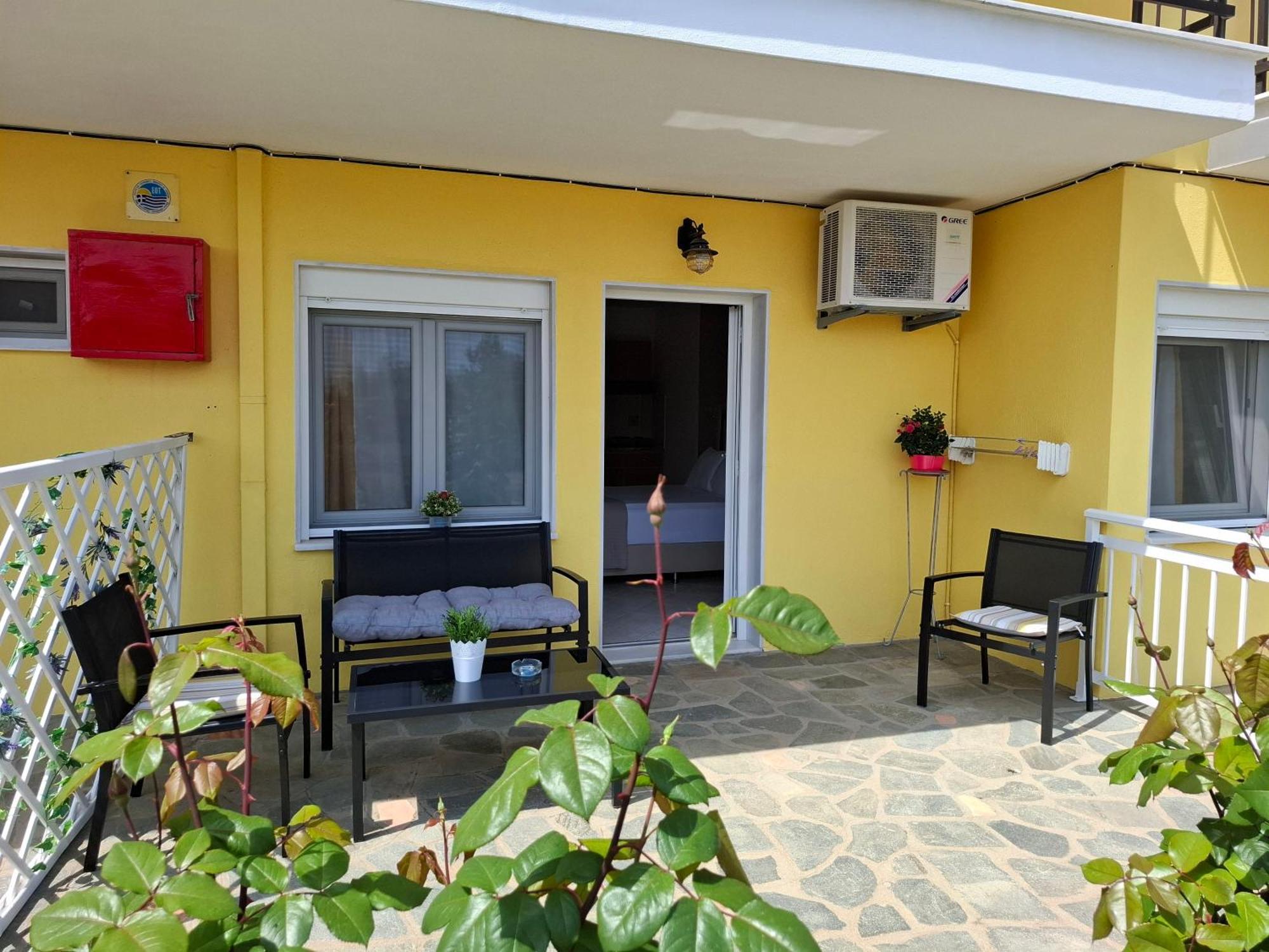 Apartmán House Elena Koinira Exteriér fotografie