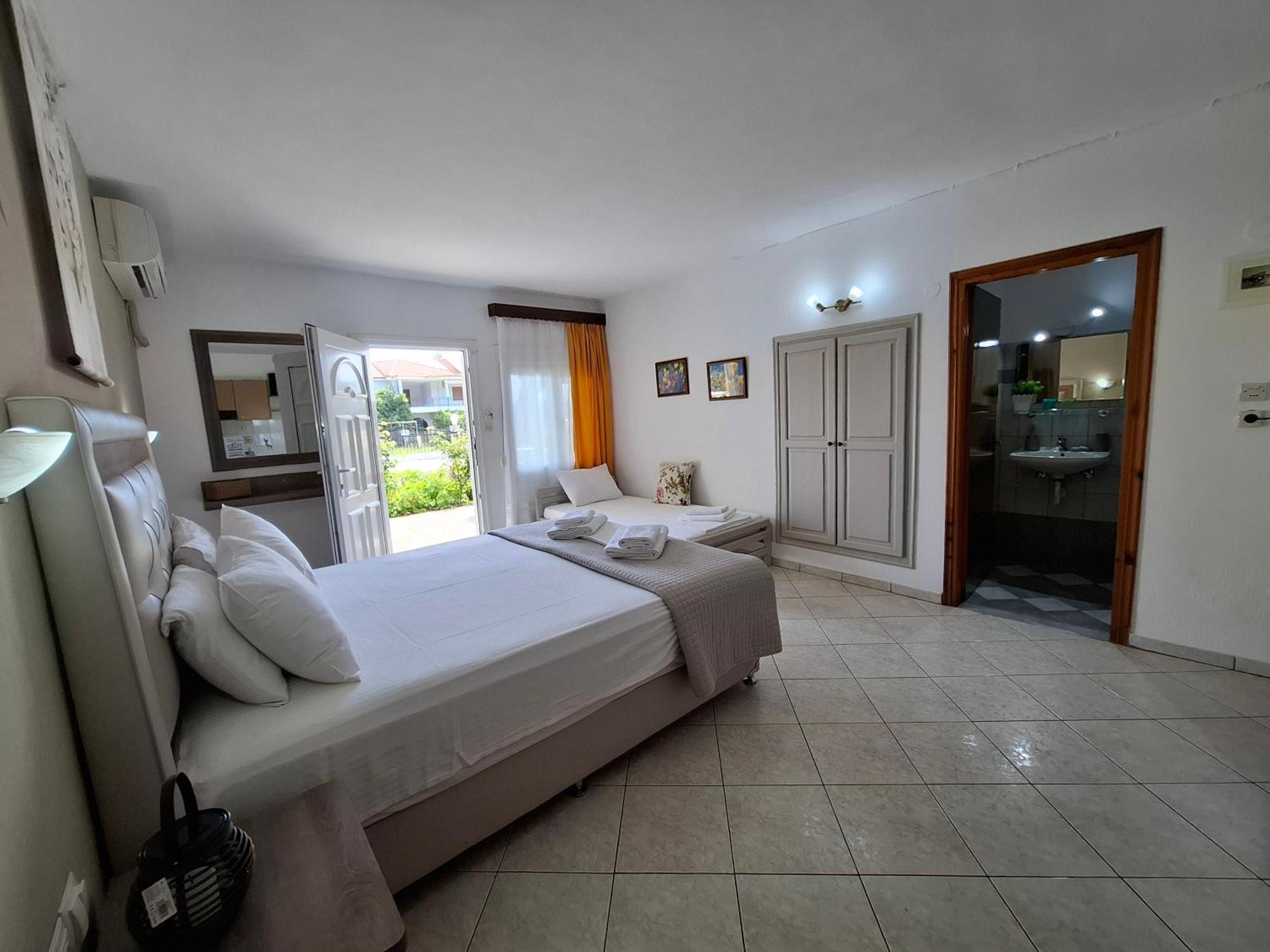 Apartmán House Elena Koinira Exteriér fotografie
